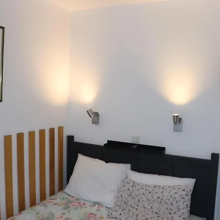 T2 Climatise Wifi Piscines Parking * Saint-Raphael (Var)