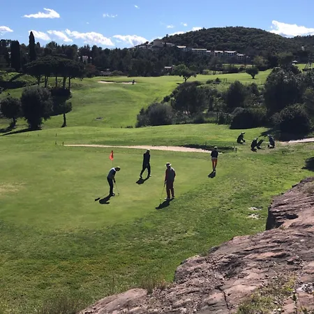 T2 Climatise Wifi Piscines Parking Saint-Raphaël