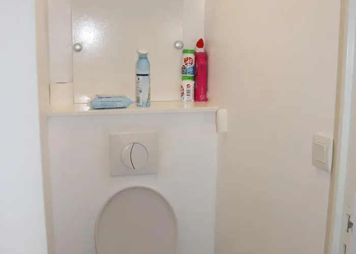 T2 Climatise Wifi Piscines Parking Apartament *