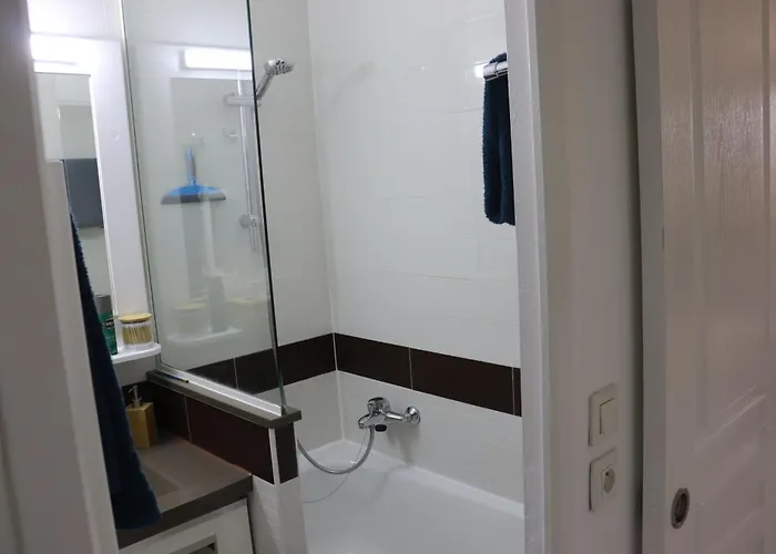 T2 Climatise Wifi Piscines Parking Saint-Raphael (Var)