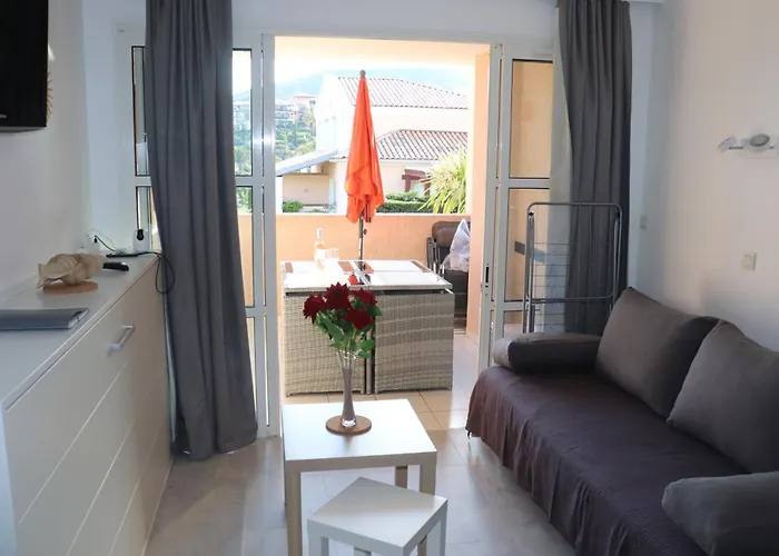 Apartament T2 Climatise Wifi Piscines Parking *